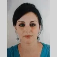 Naoual, babysitter à Bezons