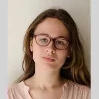 Juliette, babysitter à Paris