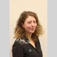 Lucy, babysitter à Paris