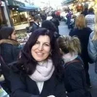 Lazareta, babysitter à Paris