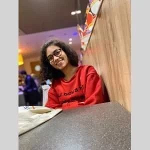 Sofia, babysitter à Paris