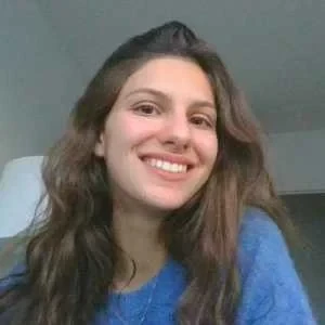 Héléna, babysitter à Paris