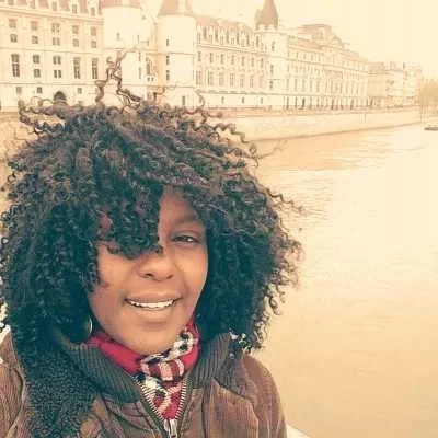 Tabitha, babysitter à Paris