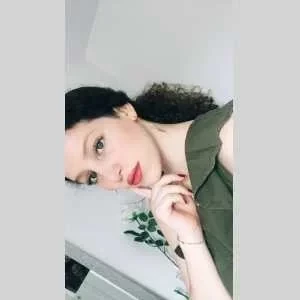 Mélina, babysitter à Paris