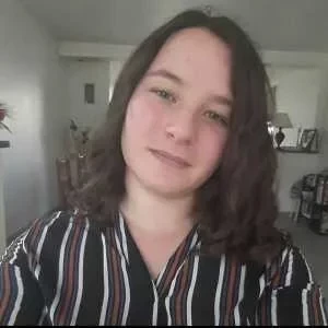 Maela, babysitter à Paris