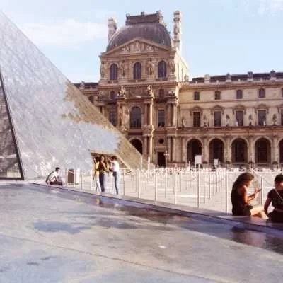 Sarah, babysitter à Paris