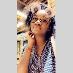 Mama bah, babysitter à Les Lilas