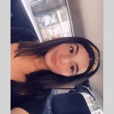 Mordjene, babysitter à Paris