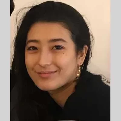 Emma, babysitter à Paris