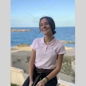 Naila, babysitter à Paris