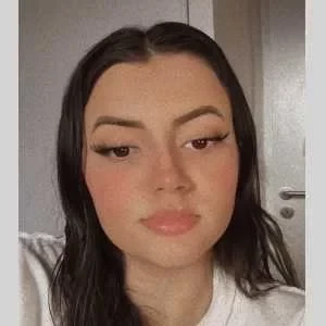 Zohra, babysitter à Paris