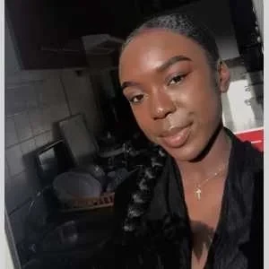 Audélia, babysitter à Paris