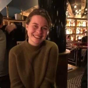 Margaux, babysitter à Paris