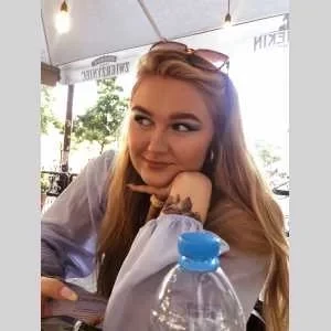 Aurélia , babysitter à Grenoble