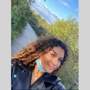 Soraya, babysitter à Paris