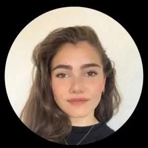 Zoé, babysitter à Bordeaux