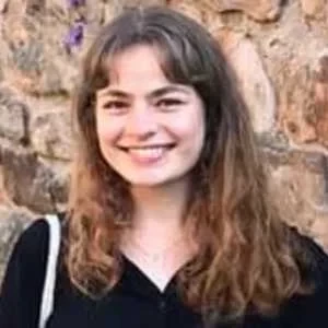 Elisa, babysitter à Nanterre