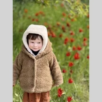 Leander, parent à Paris