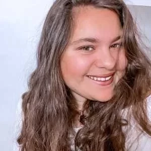 Manon, babysitter à Marseille