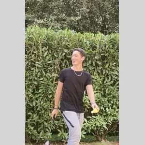 Noah, babysitter à Paris