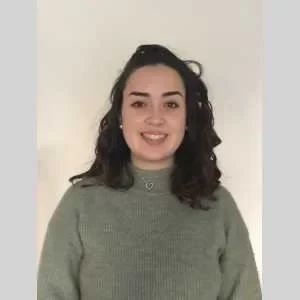 Nina, babysitter à Bordeaux