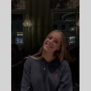 Prune , babysitter à Rennes