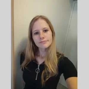 Alicia, babysitter à Nice