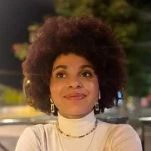 Adèle, babysitter à Toulouse