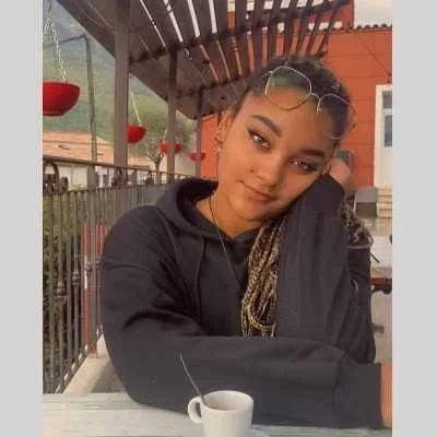 Solene, babysitter à Nice