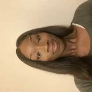 Kadi, babysitter à Paris