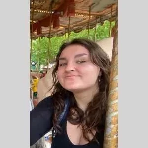 Alice, babysitter à Paris