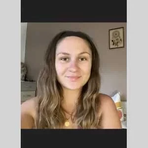 Justine, babysitter à Paris