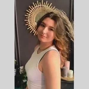 Stacy, babysitter à Bordeaux