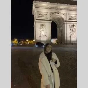 Marie , babysitter à Paris