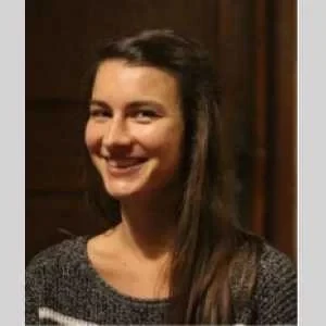 Emma, babysitter à Bordeaux