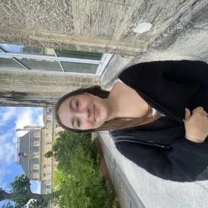 Alix, babysitter à Bordeaux