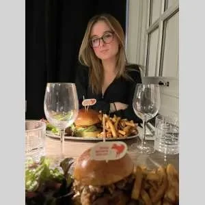 Clara, babysitter à Bordeaux