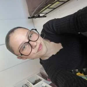 Elsa, babysitter à Reze