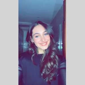 Laura, babysitter à Toulouse