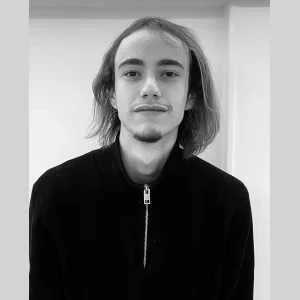 Simon, babysitter à Paris