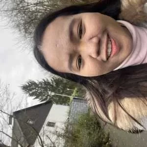 Kanjanasiri, babysitter à Paris